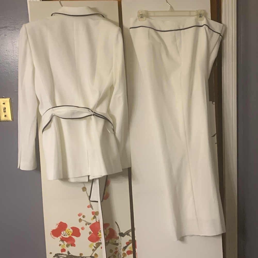 DKNY white pantsuit size 14 - Picture 3 of 5
